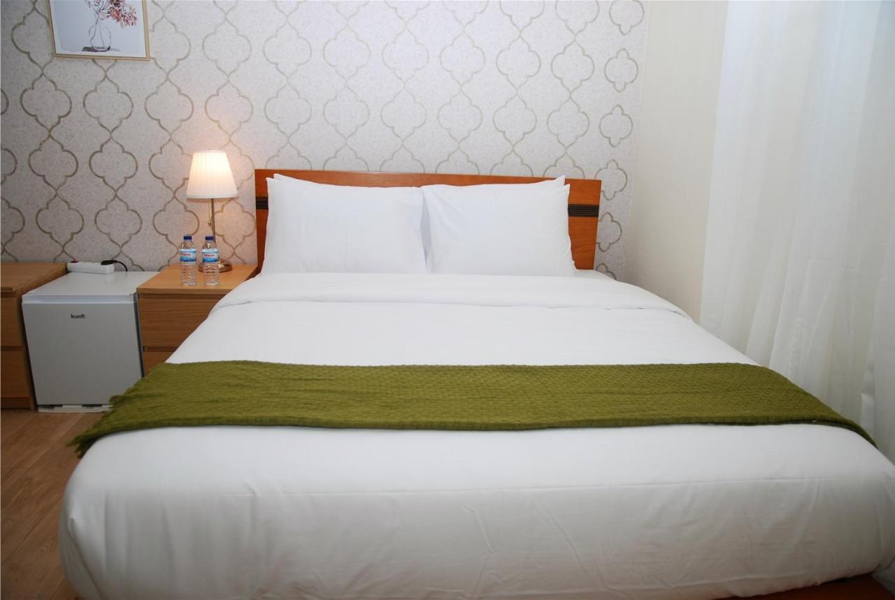 Amor Lisboa Hostel Екстериор снимка